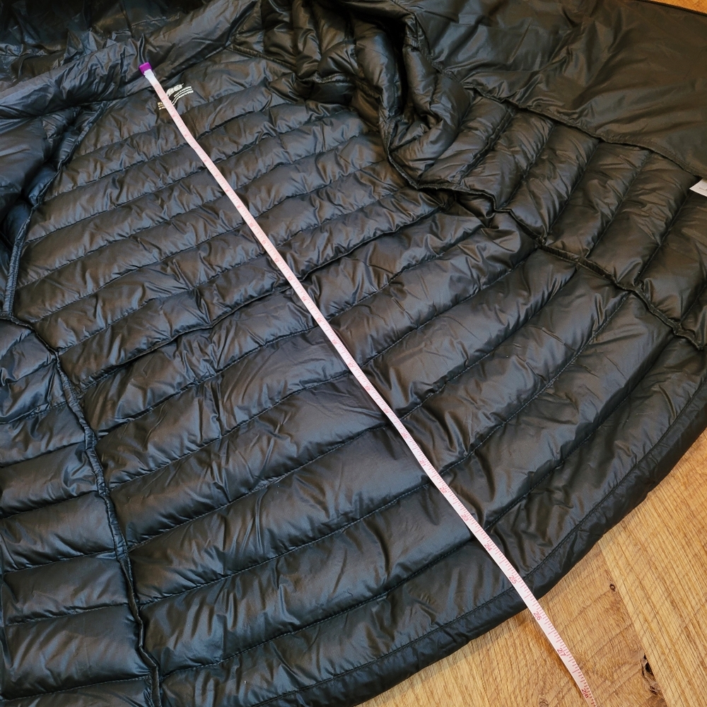 Women's Black Puffer Jacket - Picture 7 of 10